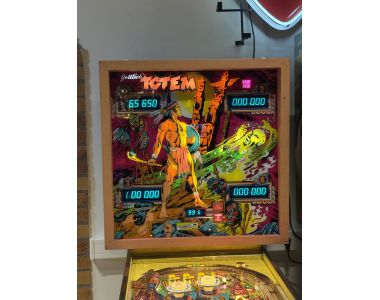 FLIPPER TOTEM